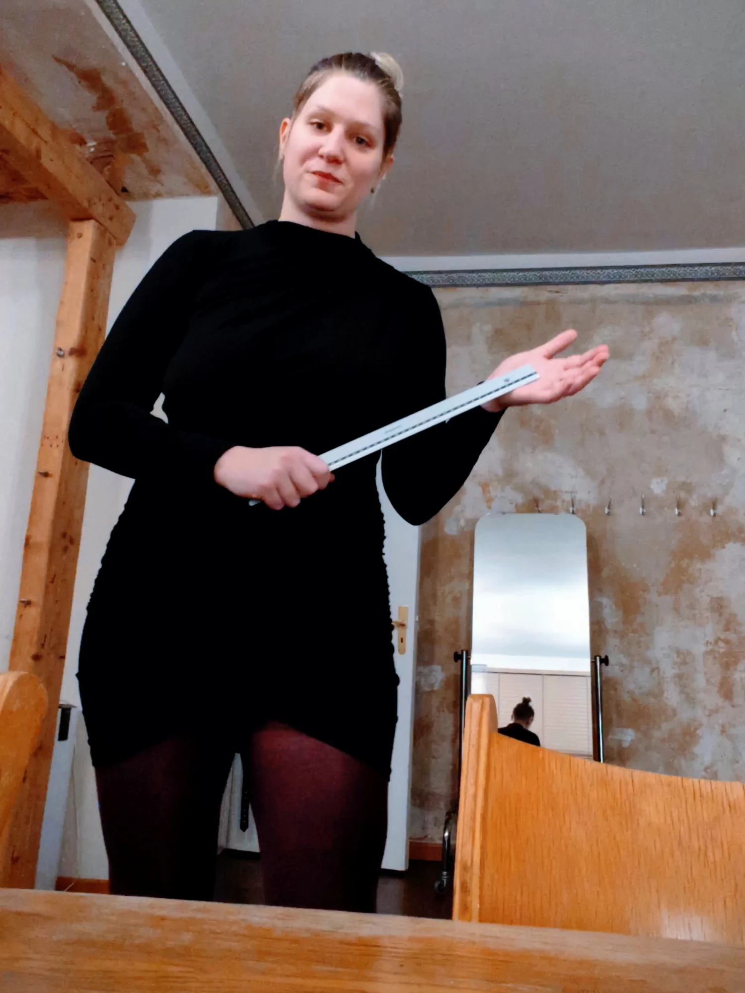 Lina Twist will make you behave