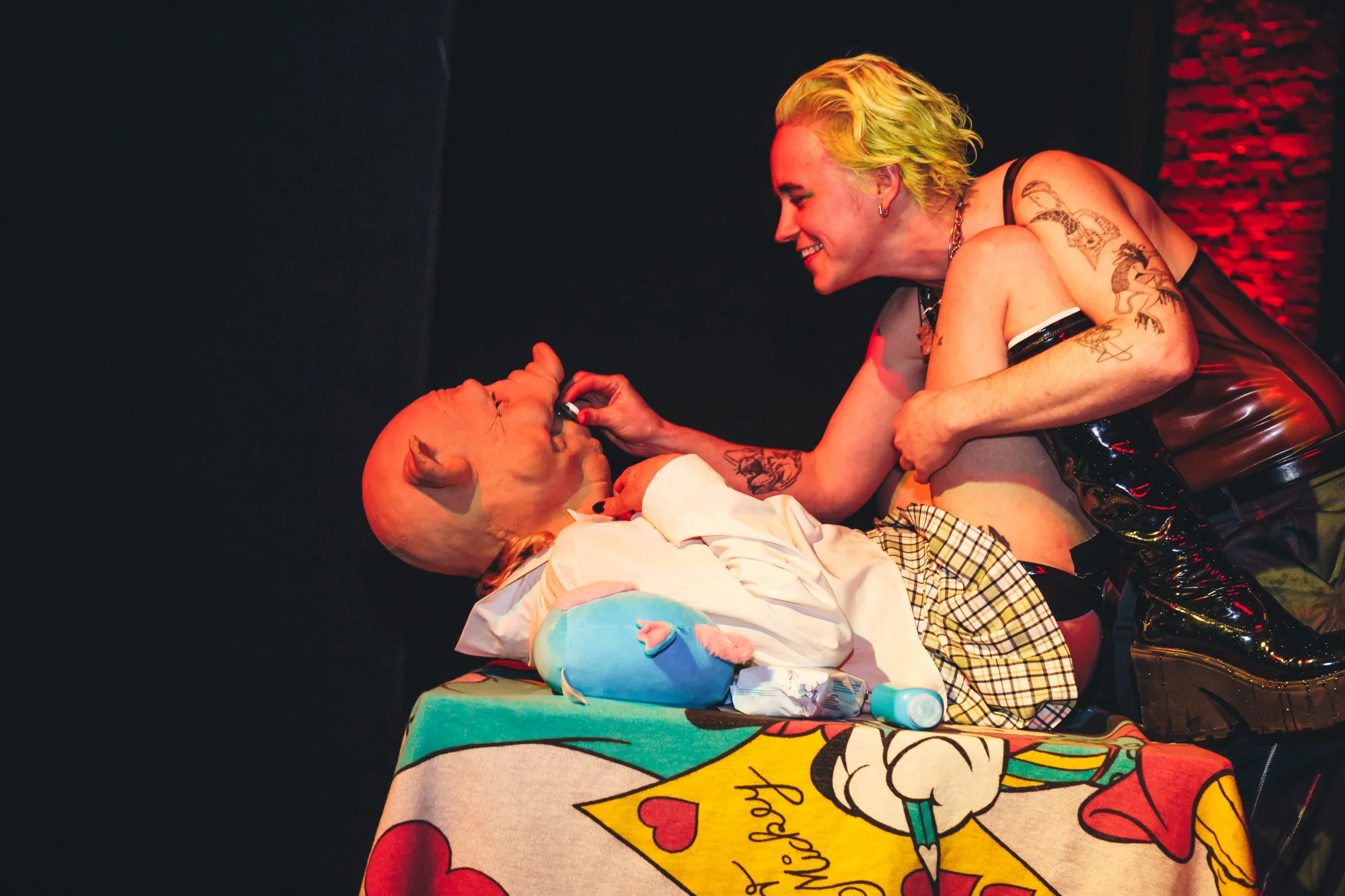 Jamie Transboy_Dom ist fürsorglich