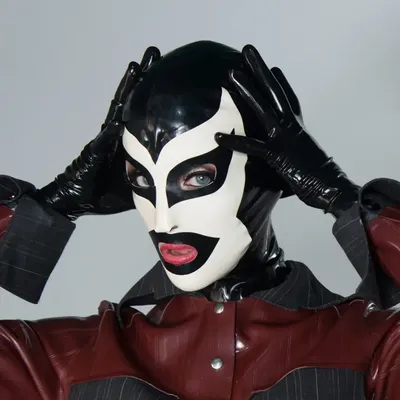 Hypnose Session und Latex Fetisch