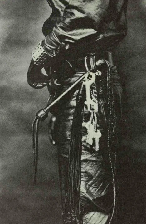 vintage leatherdyke outfit and riding crop
