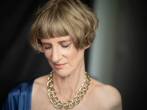 Miss Juliette, high-class BDSM escort in kimono