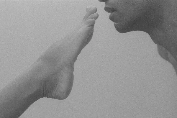 Die Macht Meiner Füße: Ritual, Psychologie und Lust der Fußverehrung