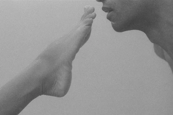 Die Macht Meiner Füße: Ritual, Psychologie und Lust der Fußverehrung